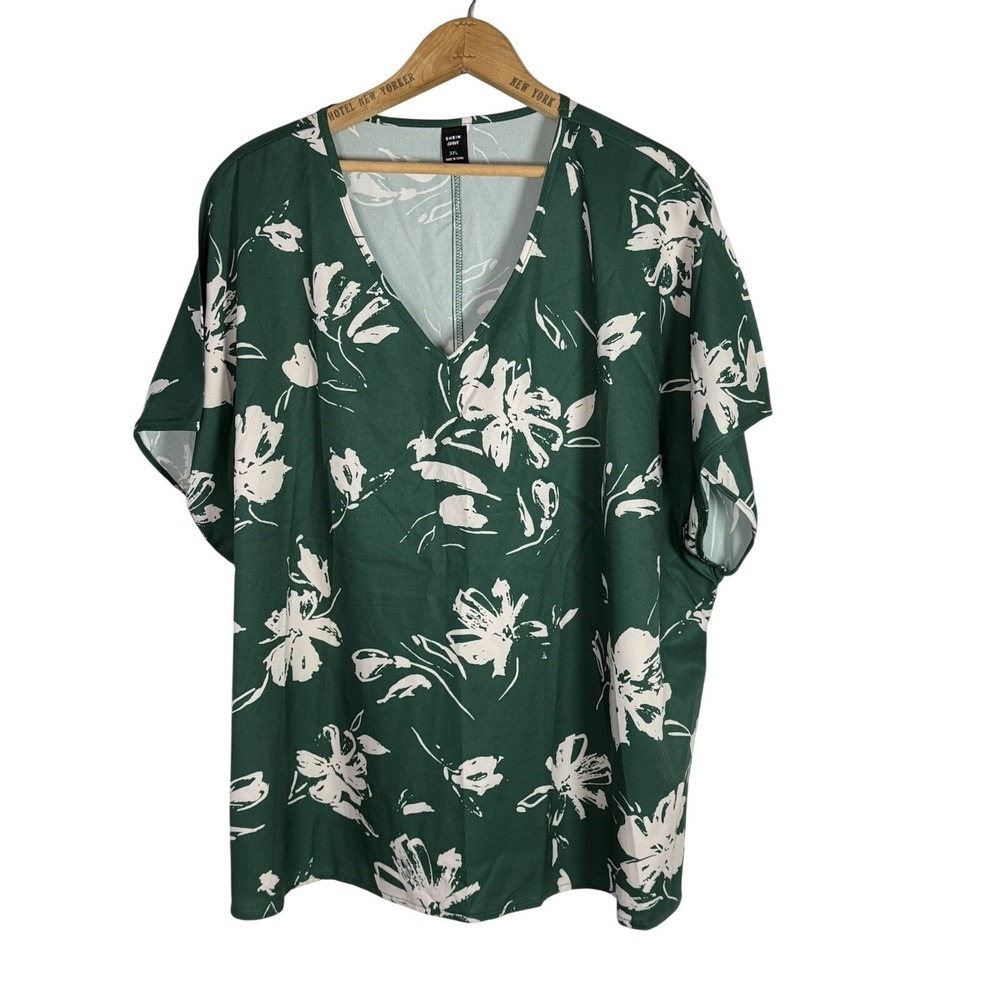 SHEIN Women's Blouse Green/White Floral short sleeve size 3XL Lightweight